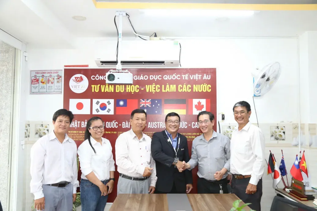 DHV - Trường Đại Học Hùng Vương TPHCM