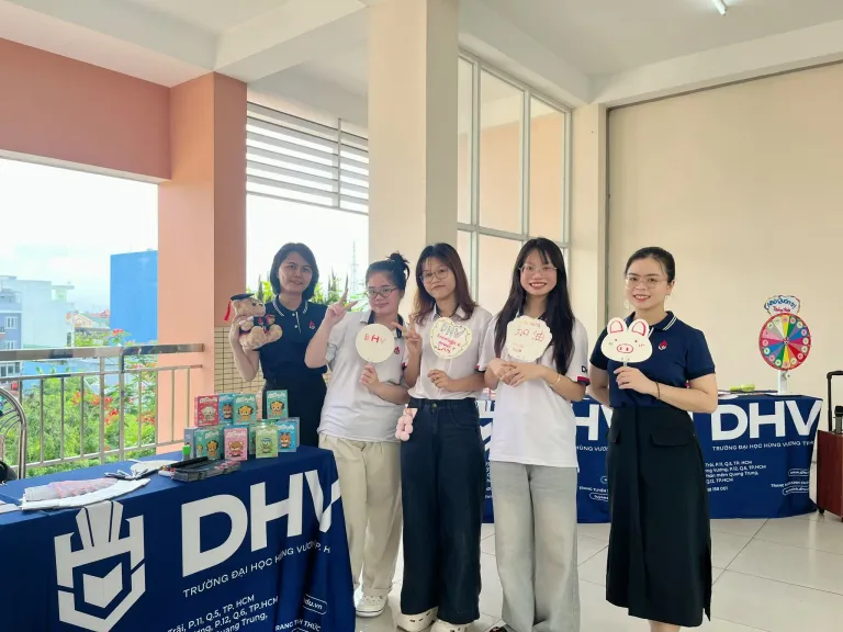 DHV - Trường Đại Học Hùng Vương TPHCM