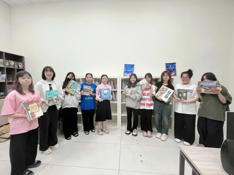 DHV - Trường Đại Học Hùng Vương TPHCM
