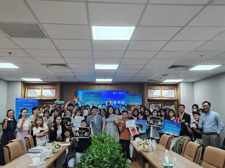 DHV - Trường Đại Học Hùng Vương TPHCM