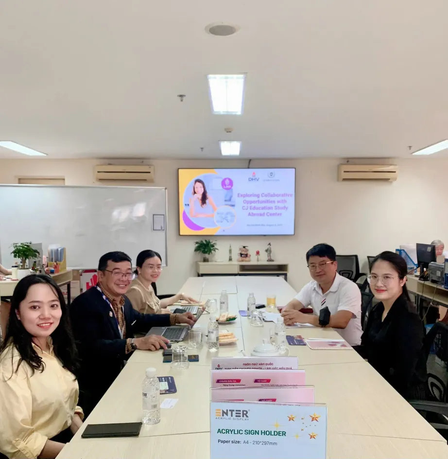 DHV - Trường Đại Học Hùng Vương TPHCM